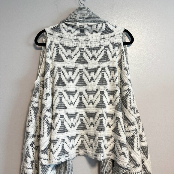 Boho Chunky Knit Draped Fringe Trim Sweater Vest Size M - Picture 10 of 11